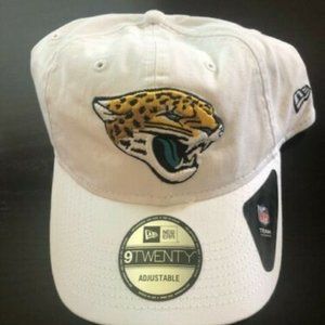 *NEW* Jacksonville Jaguars White Adjustable Cap